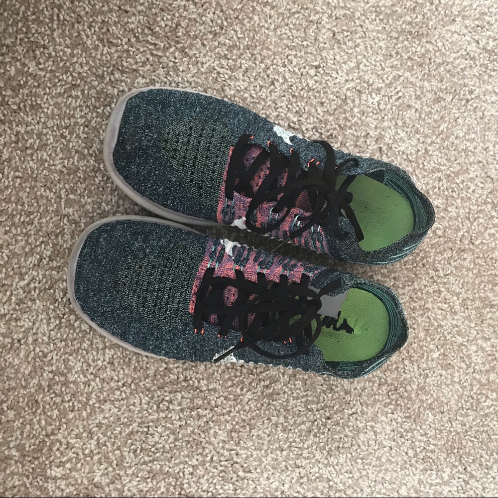 Nike Free Flyknits